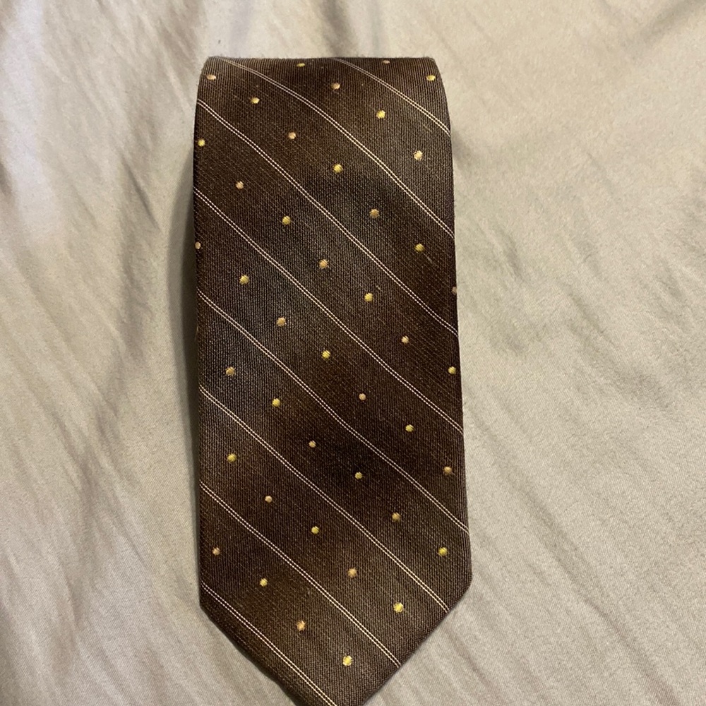 Andre Valentino polka dot tie